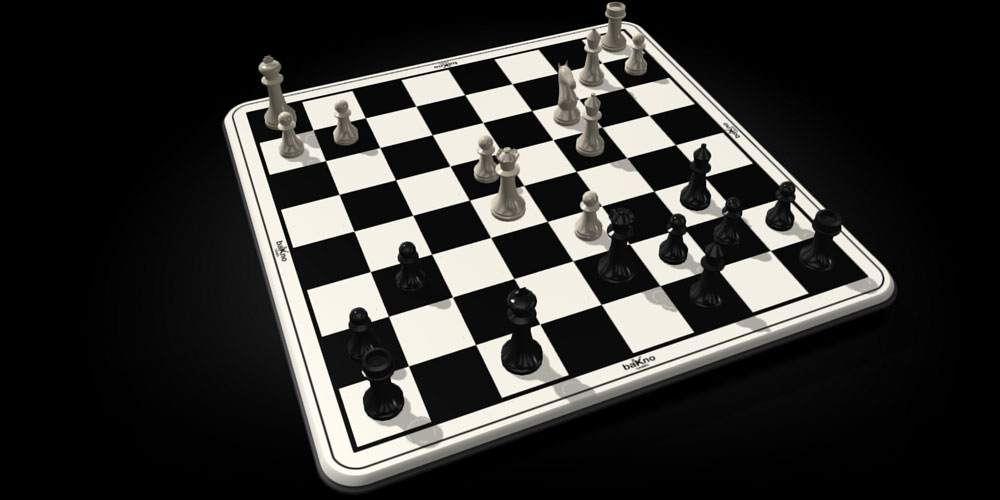Three Hundred Chess Games 